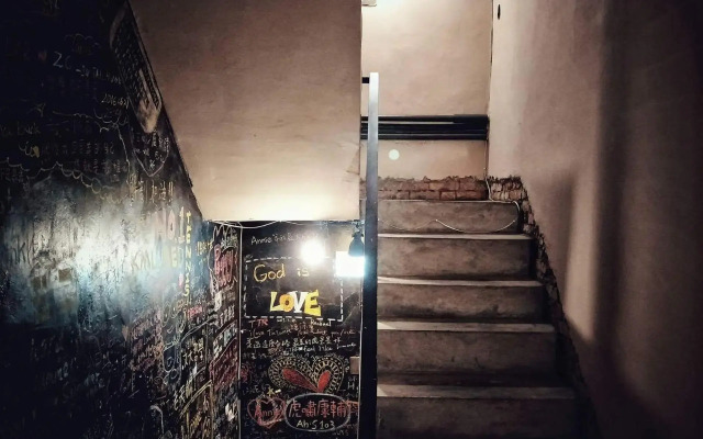 Lane62 Hostel