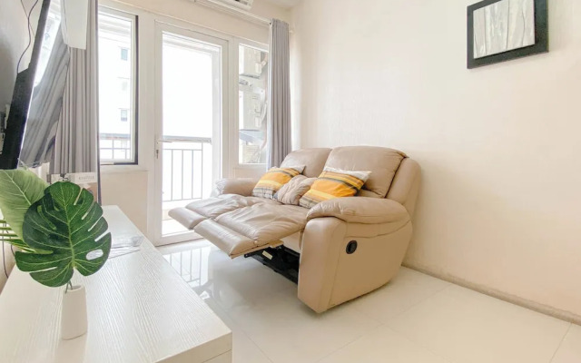 Strategic And Homey 2Br At Grand Palace Kemayoran Apartment