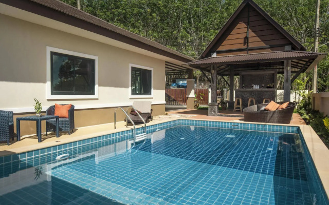 Thip Villa