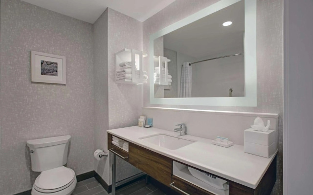 Hampton Inn & Suites by Hilton Waterloo St. Jacobs