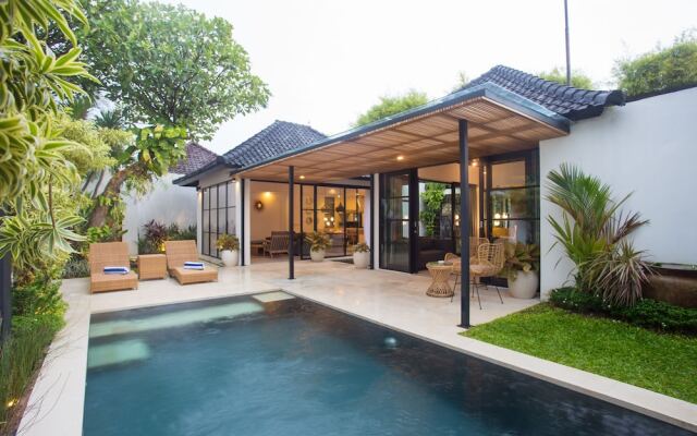 The Kons Villa Bali Seminyak