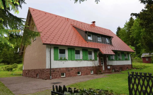 Modern Apartment in Tabarz Thüringer Wald With Garden
