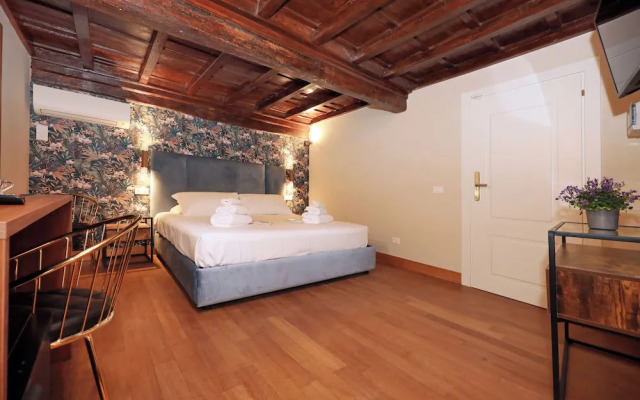 Golden Pantheon Rooms