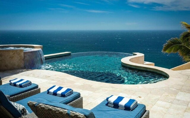 Sunny Vacation Villa 92