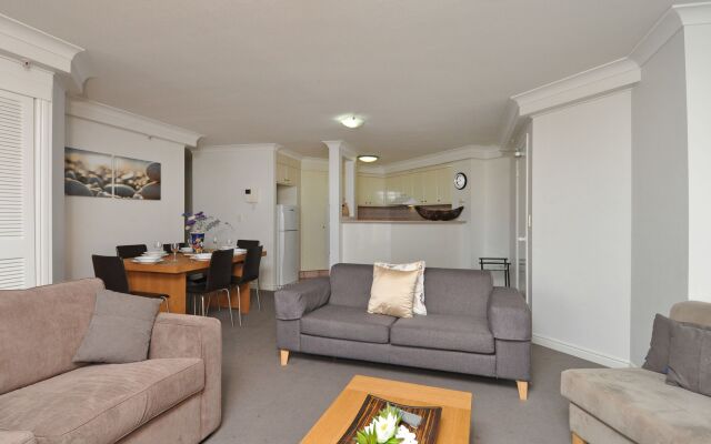 Moroccan Resort - HR Surfers Paradise