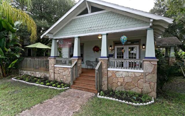 Anchor Inn NSB Bed & Breakfast