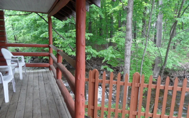 Seven Dwarfs Motel and Cabins