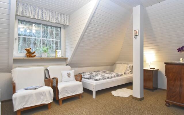 Holiday Home With Garden in Weissenbrunn