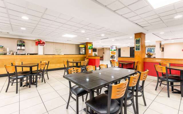 Quality Inn & Suites Orlando Airport