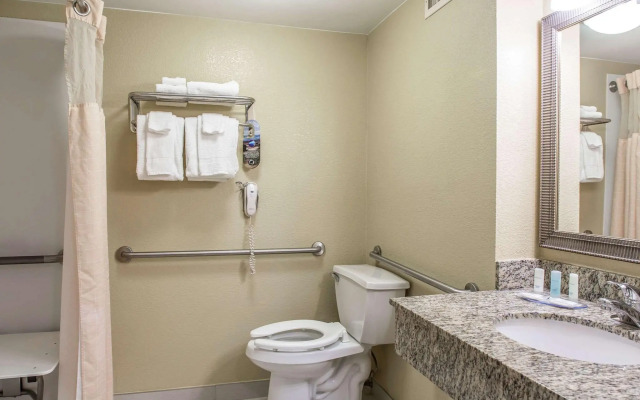 Regency Inn & Suites New London, Mystic