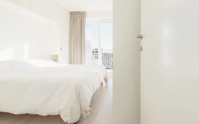 Apartment Close to the sea Wall of Mariakerke