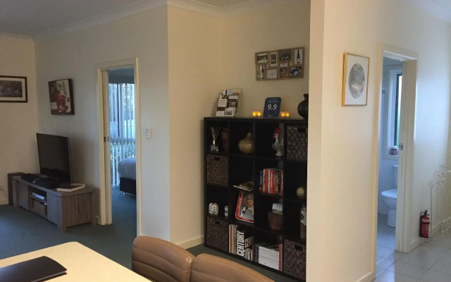 Lyreen's Apartment B&B — 4-star hotel in Auburn