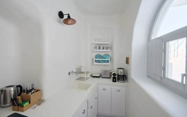 Cave Suite Oia