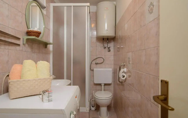Ante Apartment