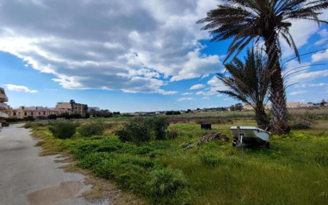 via dei pini n°63 int. 1