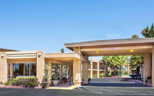 Motel 6 Vallejo, CA – Napa Valley