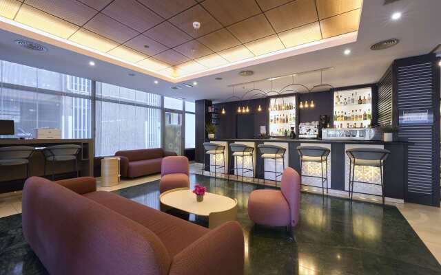 Catalonia Rigoletto Hotel