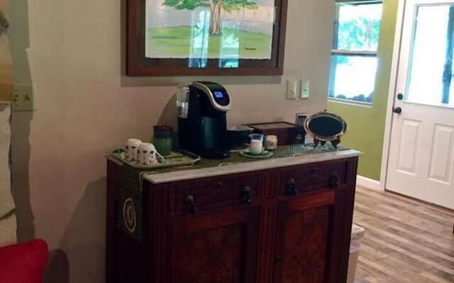 Sisters on Sycamore Bed & Breakfast