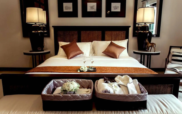 99 The Heritage Hotel