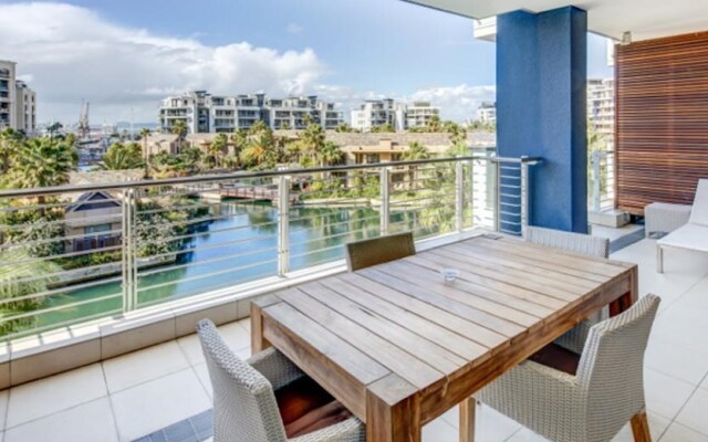 V&A Marina - Waterfront Apartments