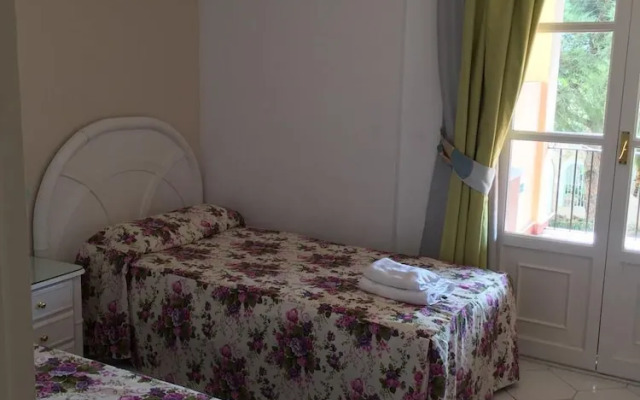 Apartamentos Silken Playa de Toro