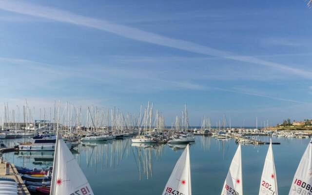 Sea View From Private Garden Terrace With Barbecue