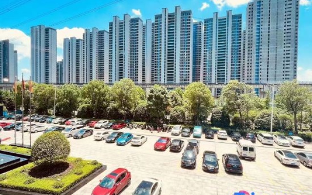 Dongcheng Hotel – Outside – Changsha