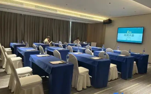 Tingzhou Crown International Hotel