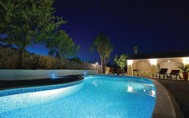 Stunning Home in Nedescina With Sauna, Wifi and 6 Bedrooms