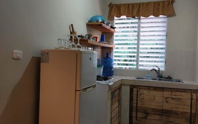 Quiet Studio - Apartment 4 in Villa Coconut