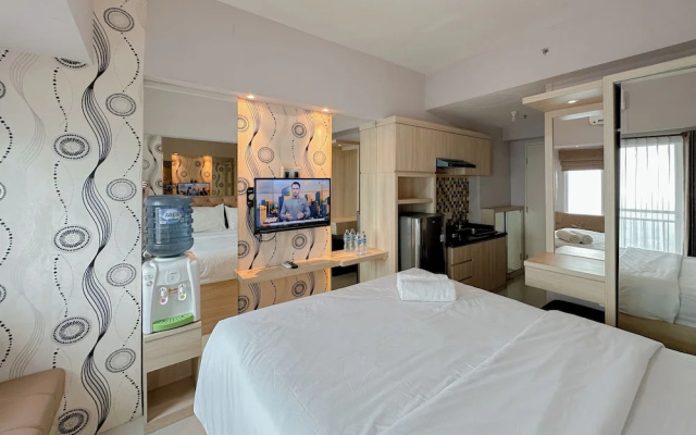Strategic Spot Studio With Mall Access At Tanglin Supermall Mansion Apartment – Guest Rooms – Surabaya