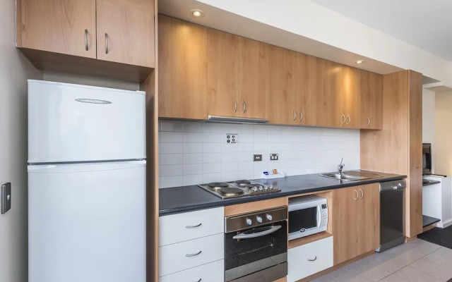 Ascot Quays Apartment 102