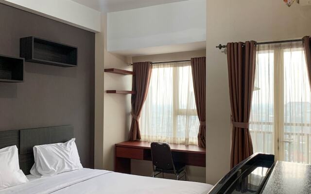 Comfort And Homey Studio At Margonda Residence 5 Apartment