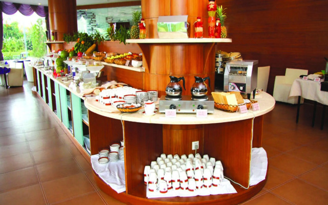 Sanya Luyi Sea View Hotel