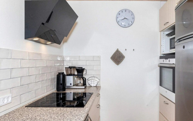 6 Person Holiday Home in Spottrup