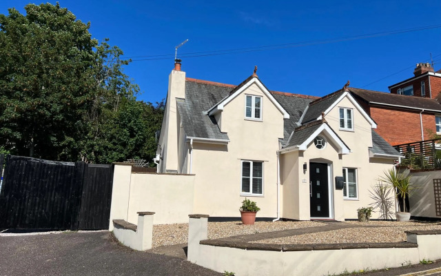 Exmouth Luxury Coastal Boutique Town House