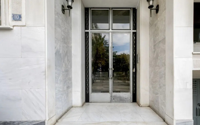 Plantaea Studio - Athens Escape