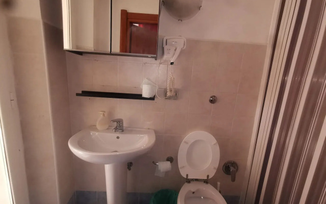 Român Holidays Hostel