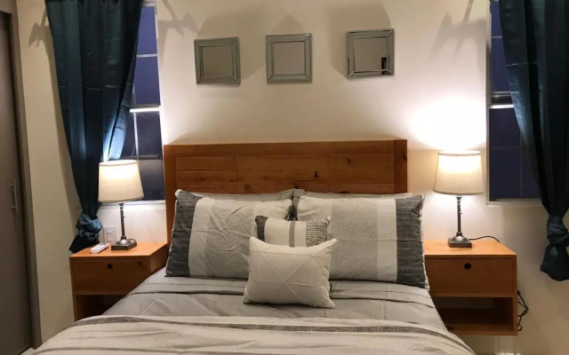 Beautiful 3 BR/3.5 bath Home@Selvanova