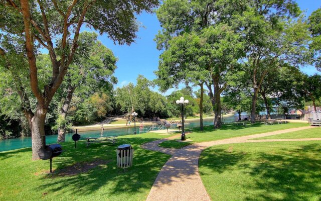 River Run Condominiums 203