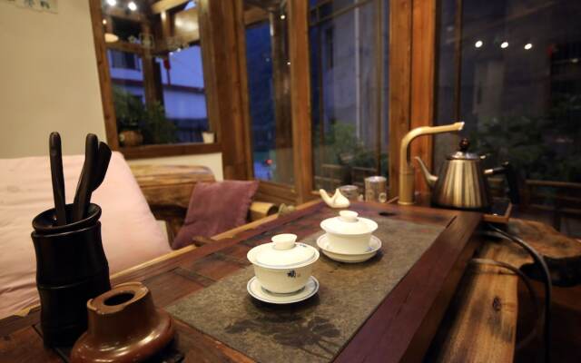 Zhangjiajie One City One Inn