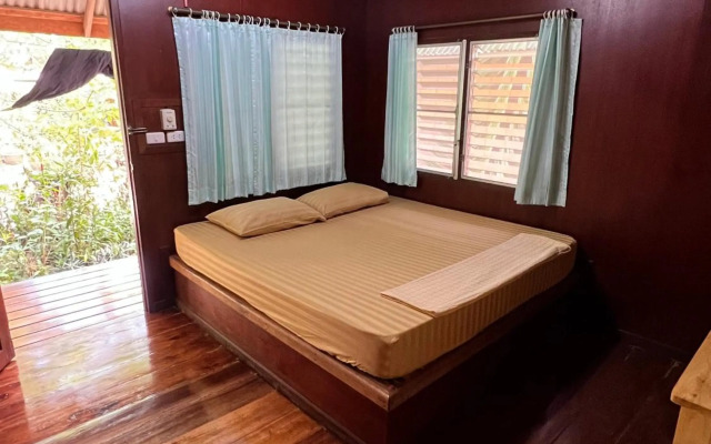 Sandee Bungalows