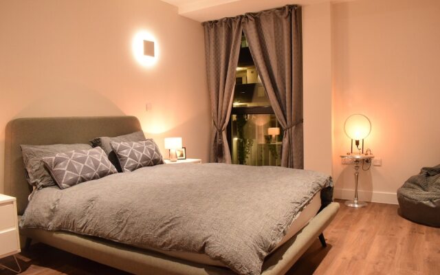 Modern 1 Bedroom In Aldgate East