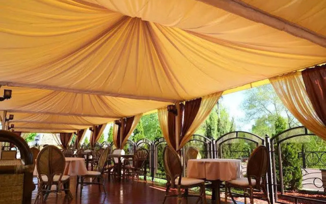 Visak Hotel