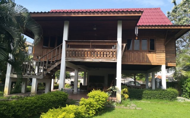 GongKaew HuenKum Hotel