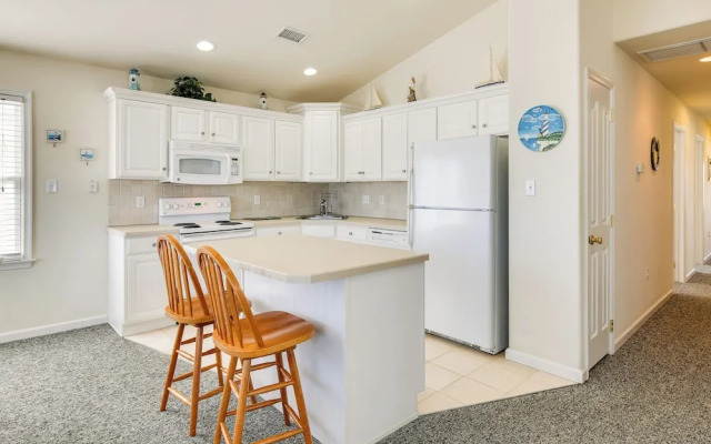 Half-mi to Wildwood Boardwalk: Family-friendly Apt