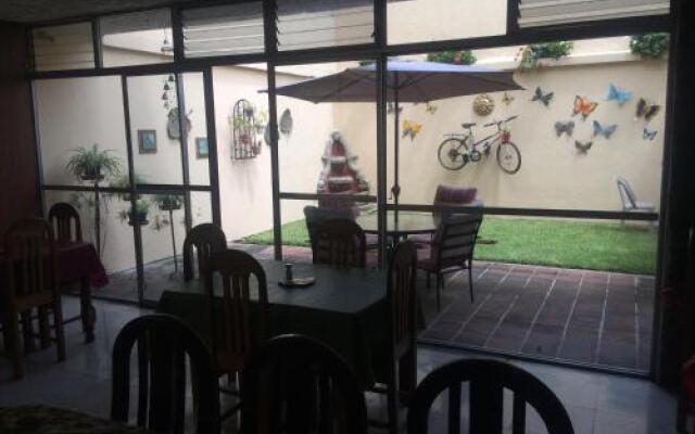 Hostal Los Lagos Inn