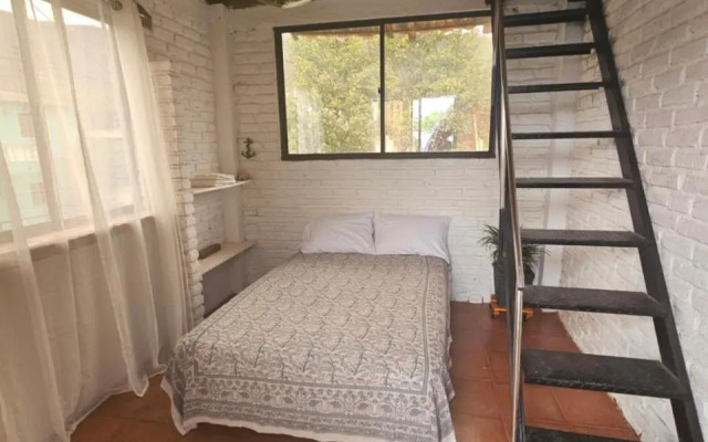Hugo`s Place