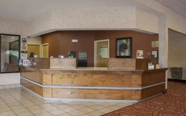 Americas Best Value Inn & Suites Bastrop