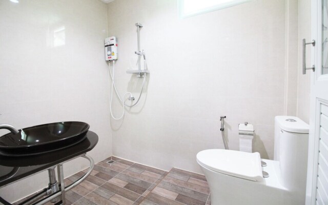Room-baan Khunphiphit Homestay No2322